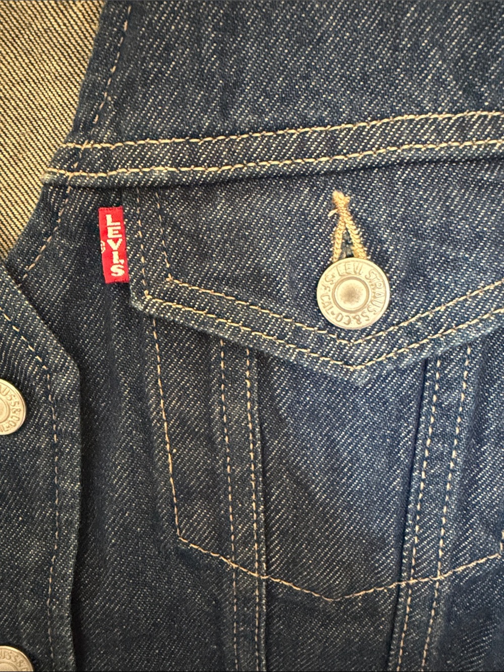 NWT Levi's Denim Vest with Button Front - Picture 4 of 8